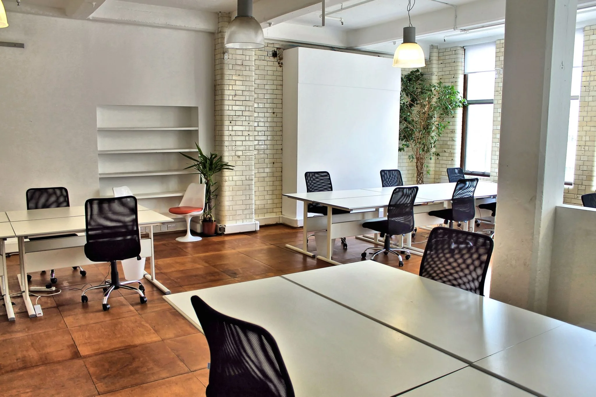 15 Person Private Office