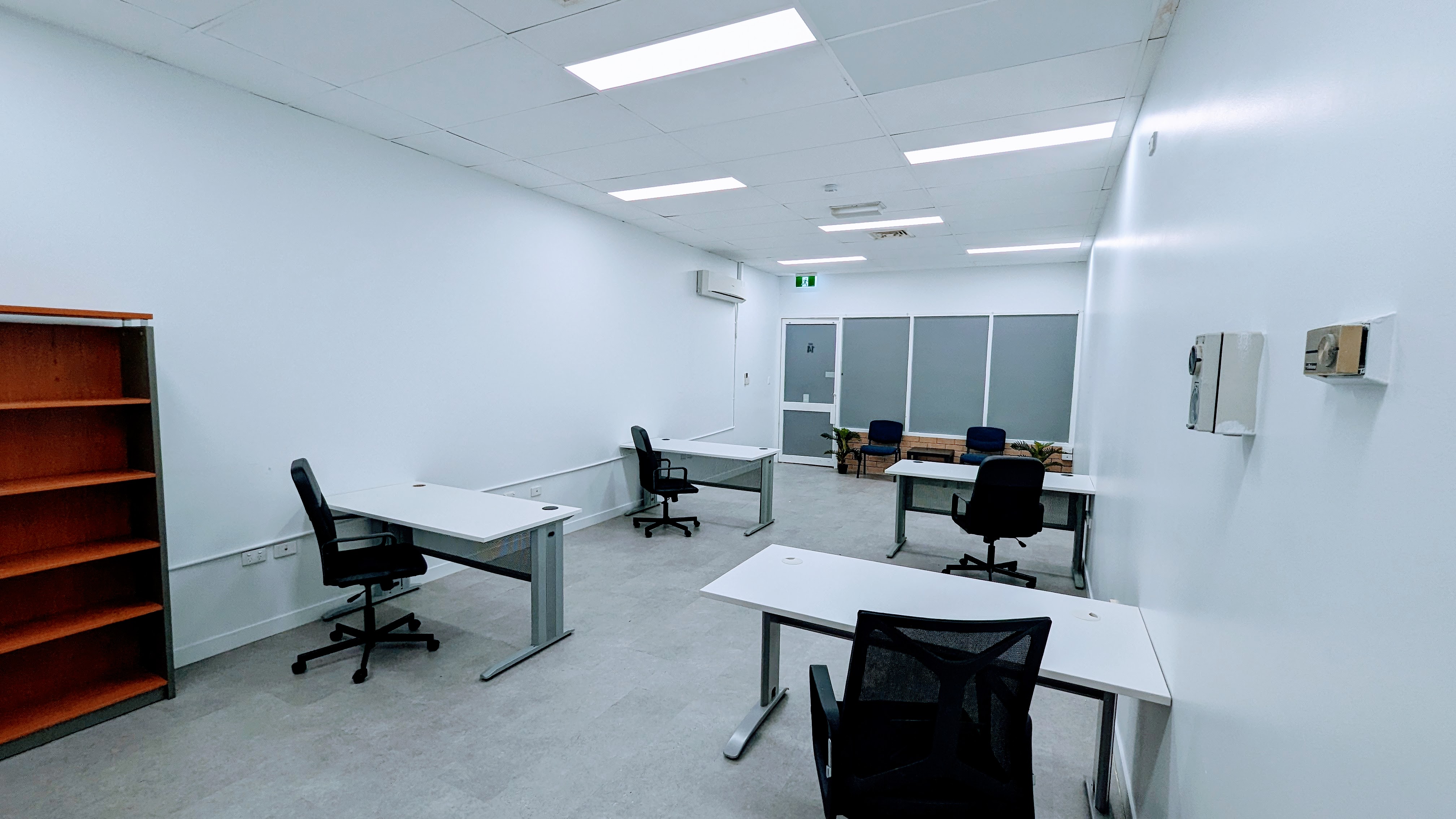 4 Person Private Office