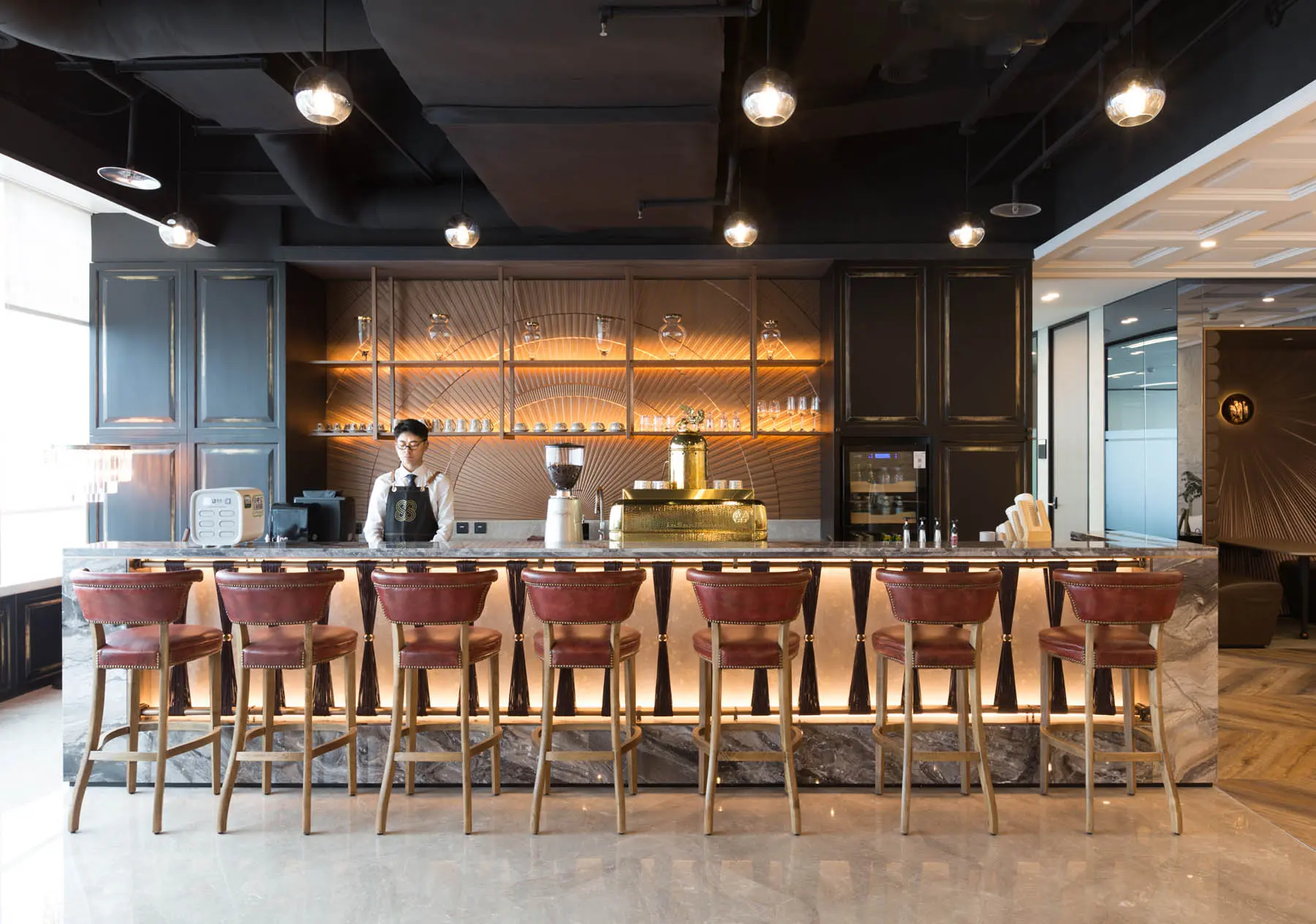 1 Person Shared Office