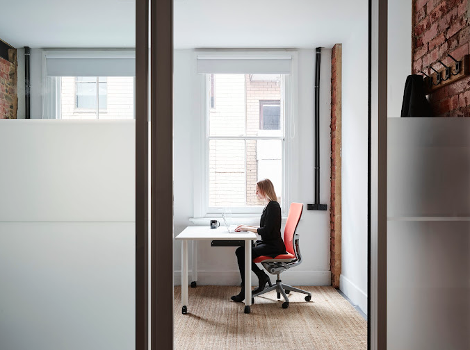 4 Person Coworking Desk