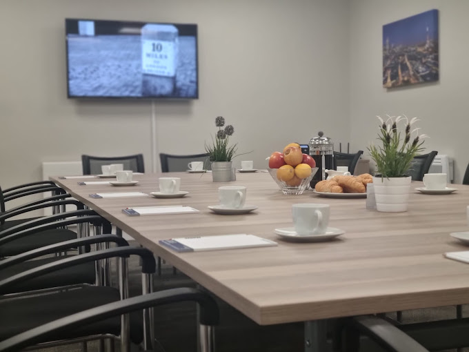 4 Person Private Office