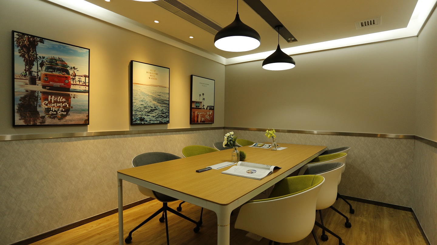 10 Person Private Office