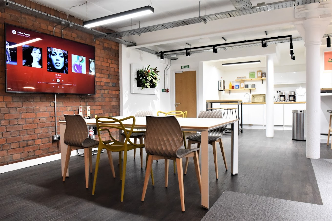 14 Person Private Office