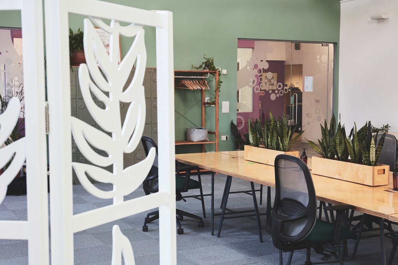 3 Person Coworking Desk