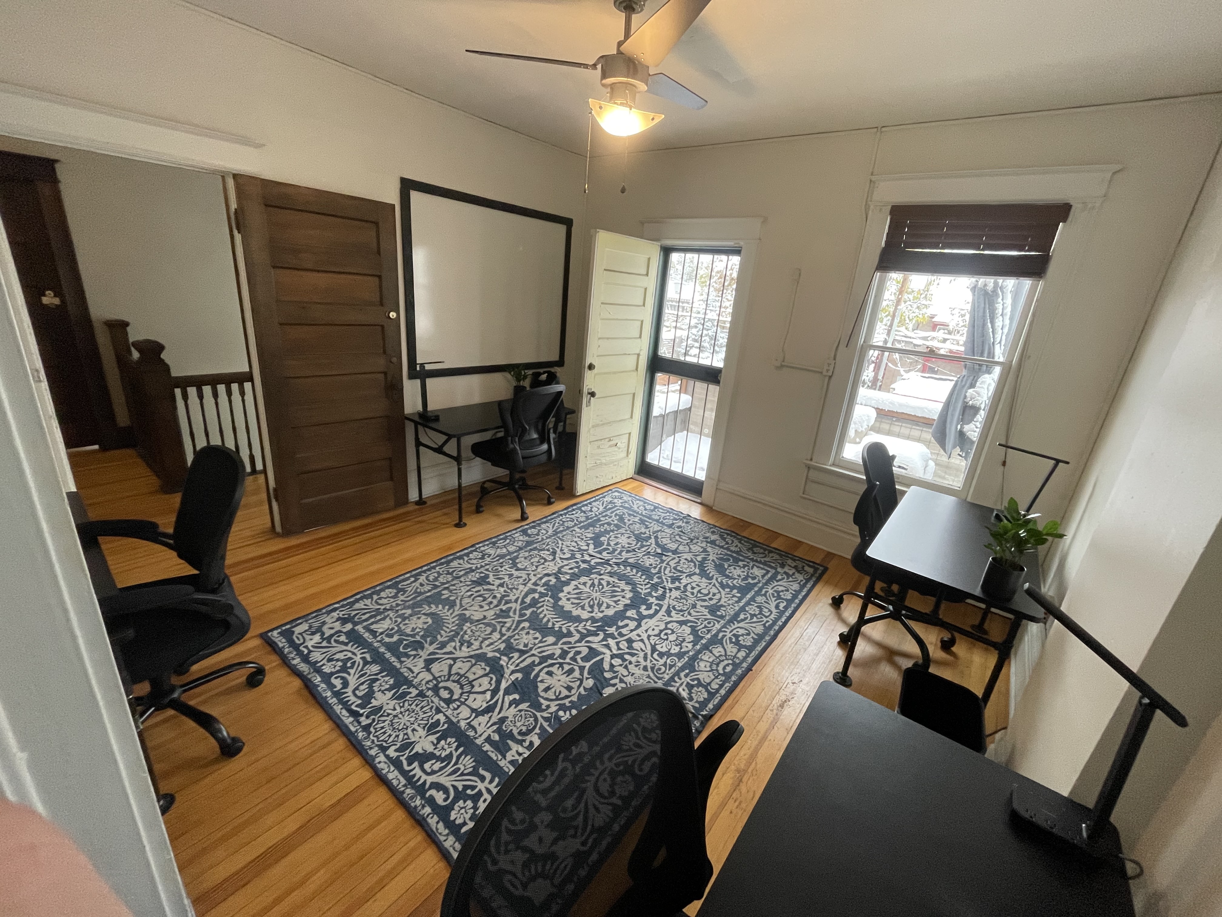 4 Person Private Office