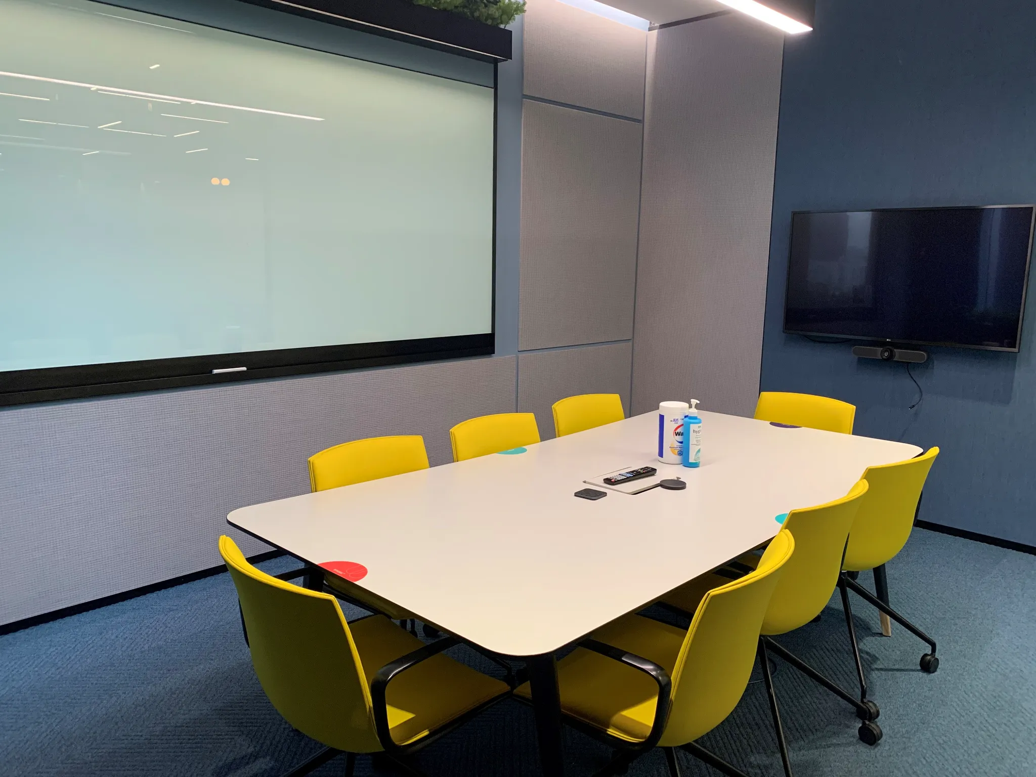 1 Person Coworking Desk