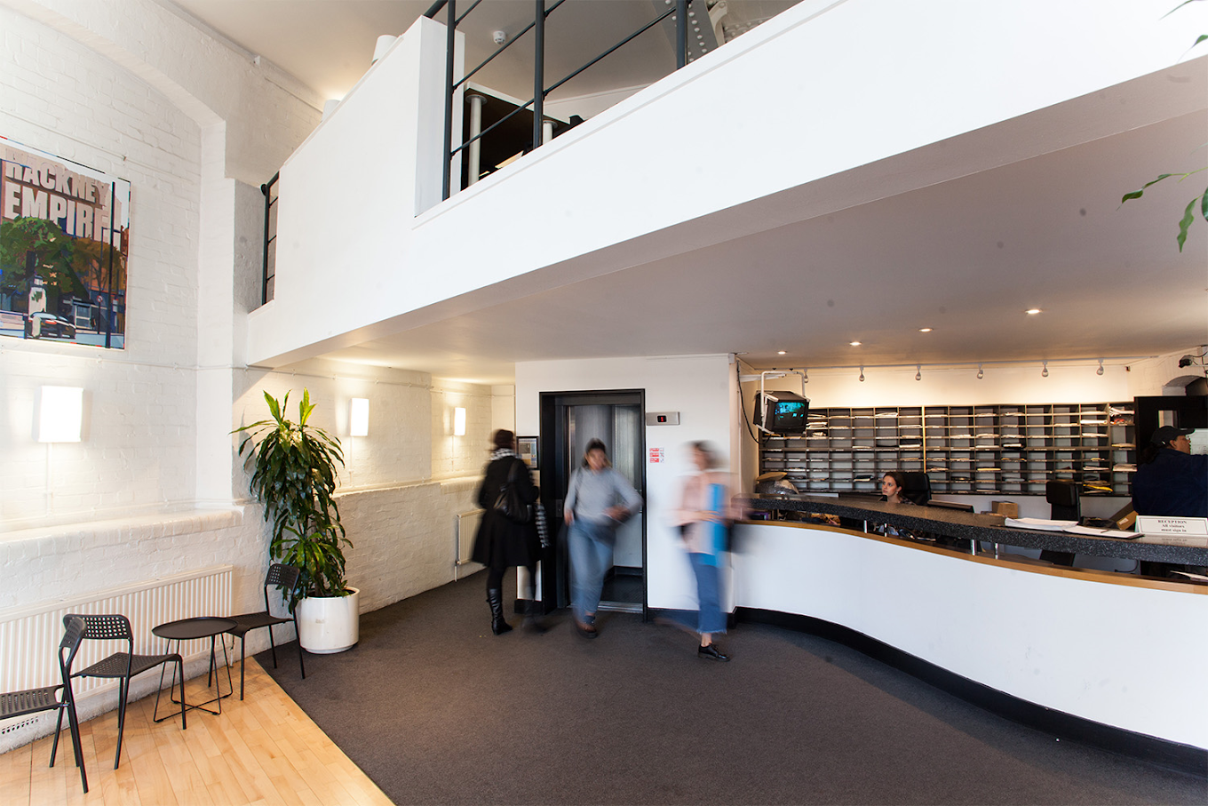 5 Person Private Office at 39-41 North Road, Market Estate | Office Hub