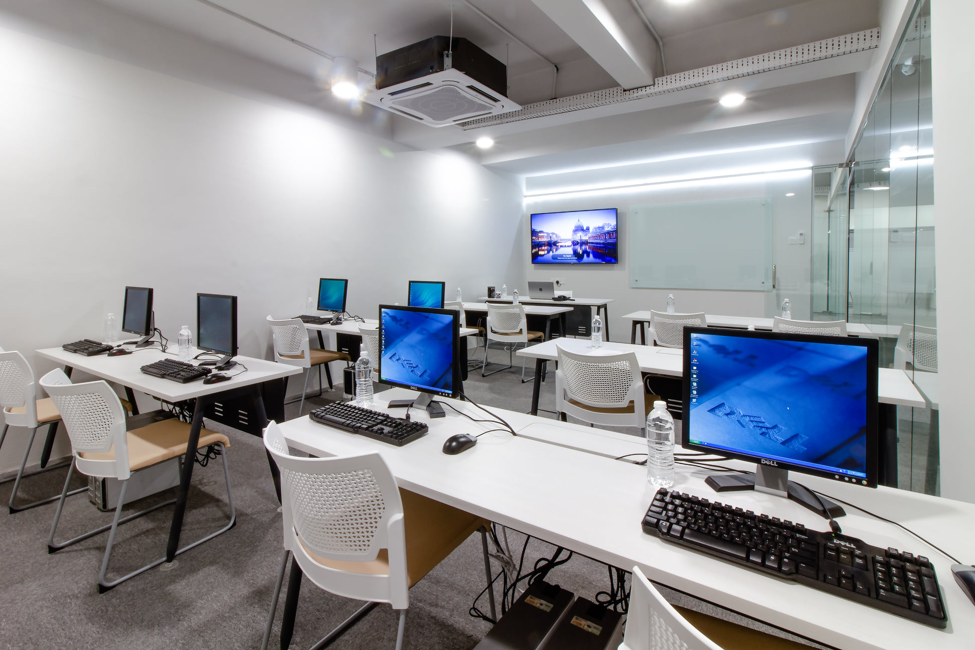 1 Person Coworking Desk