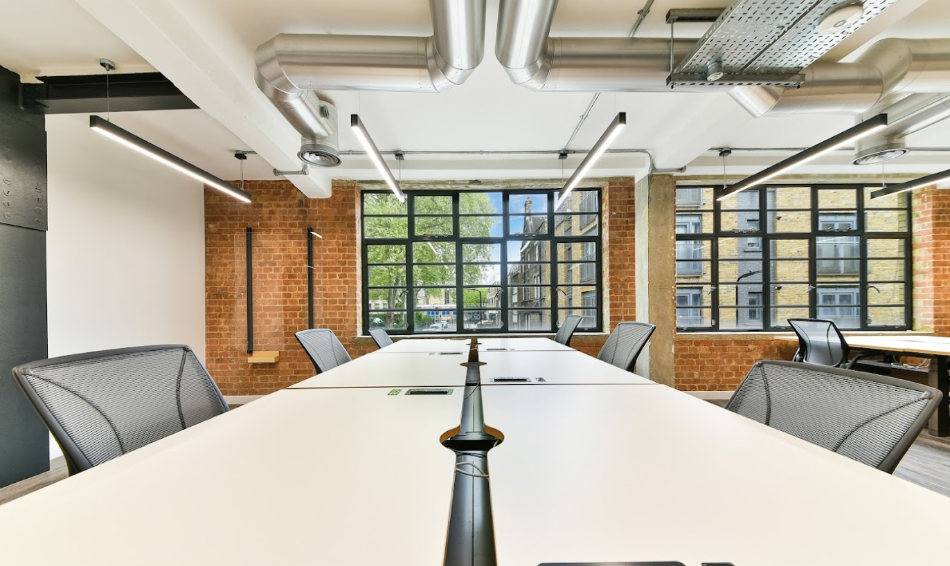 1 Person Coworking Desk