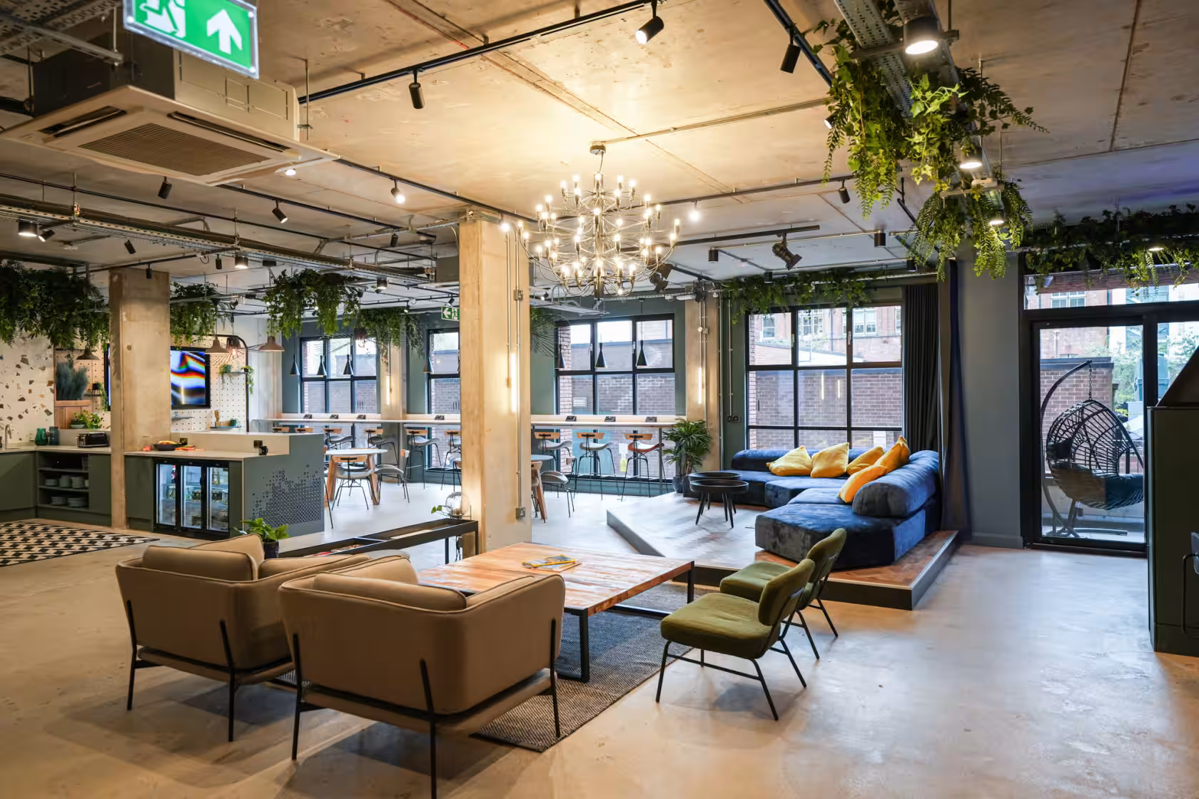 21 Person Private Office