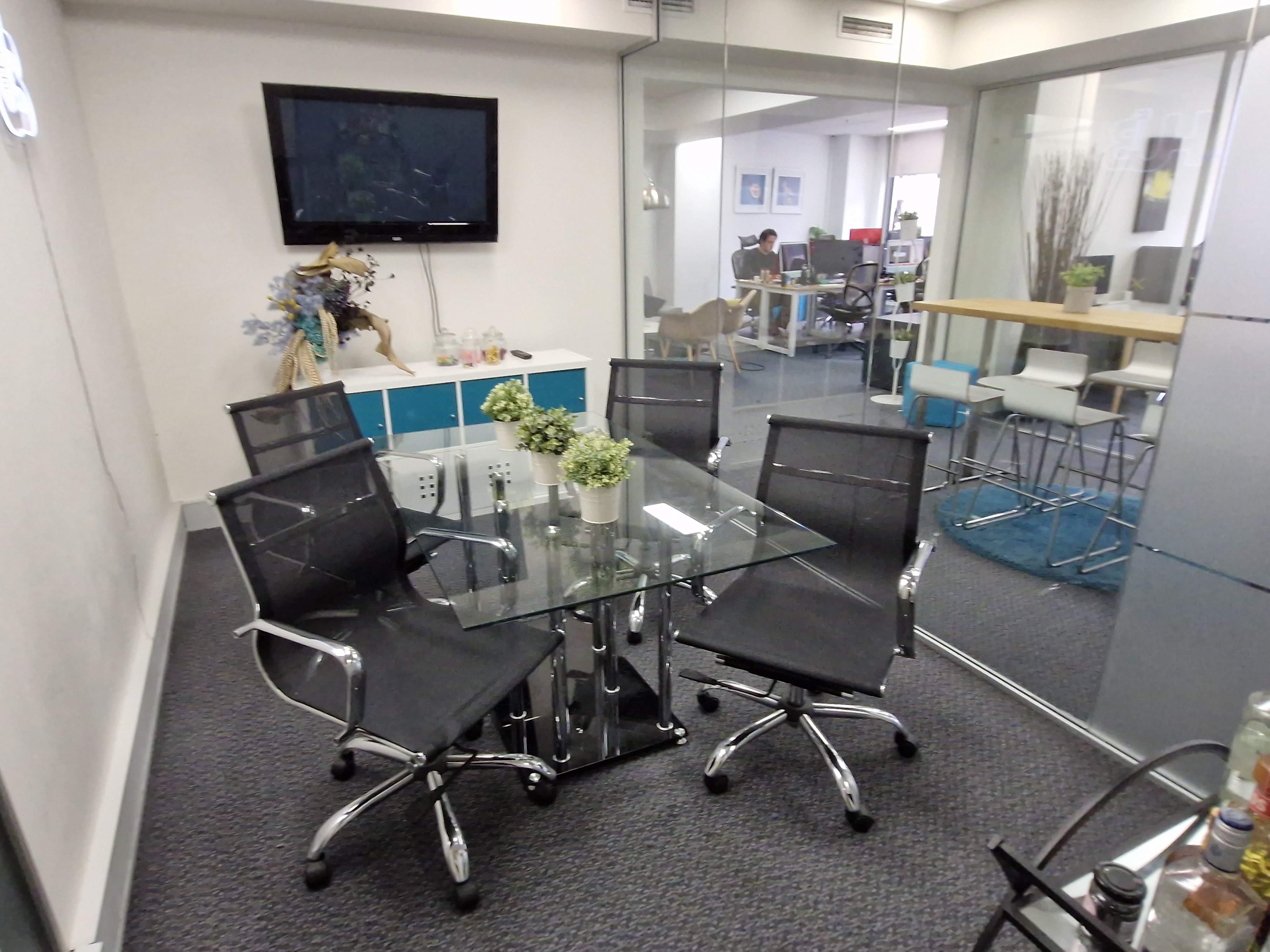 1 Person Virtual Office