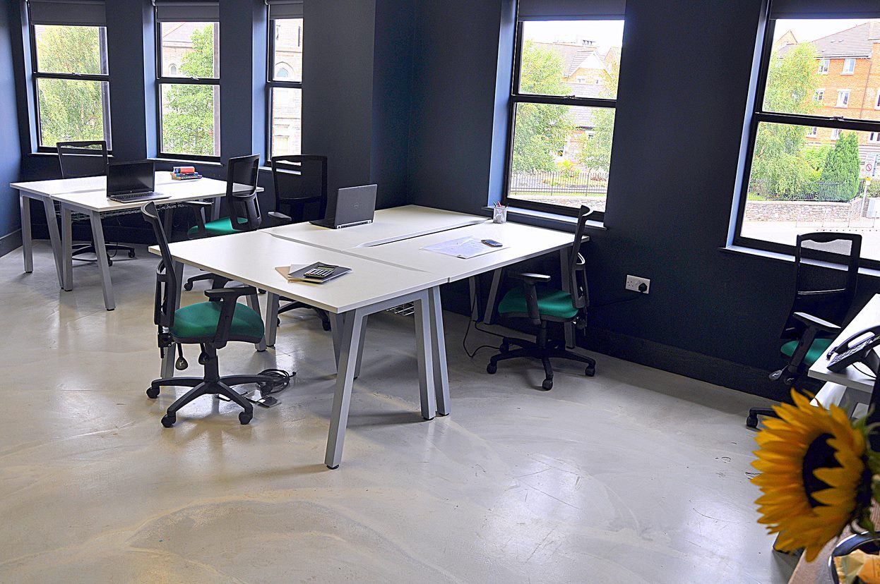 1 Person Shared Office