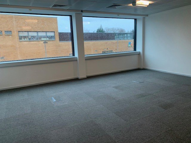 5 Person Private Office