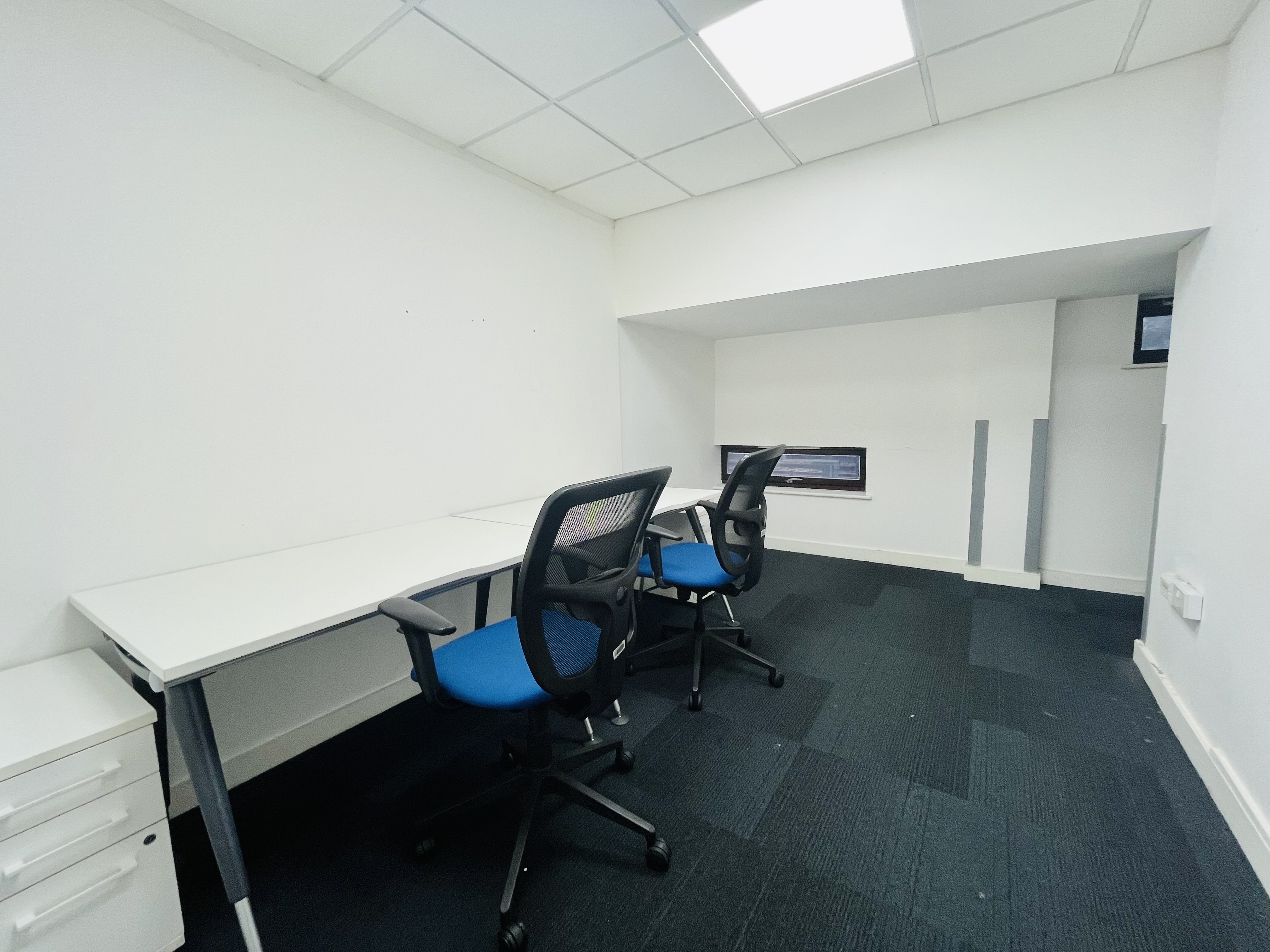 20 Person Private Office