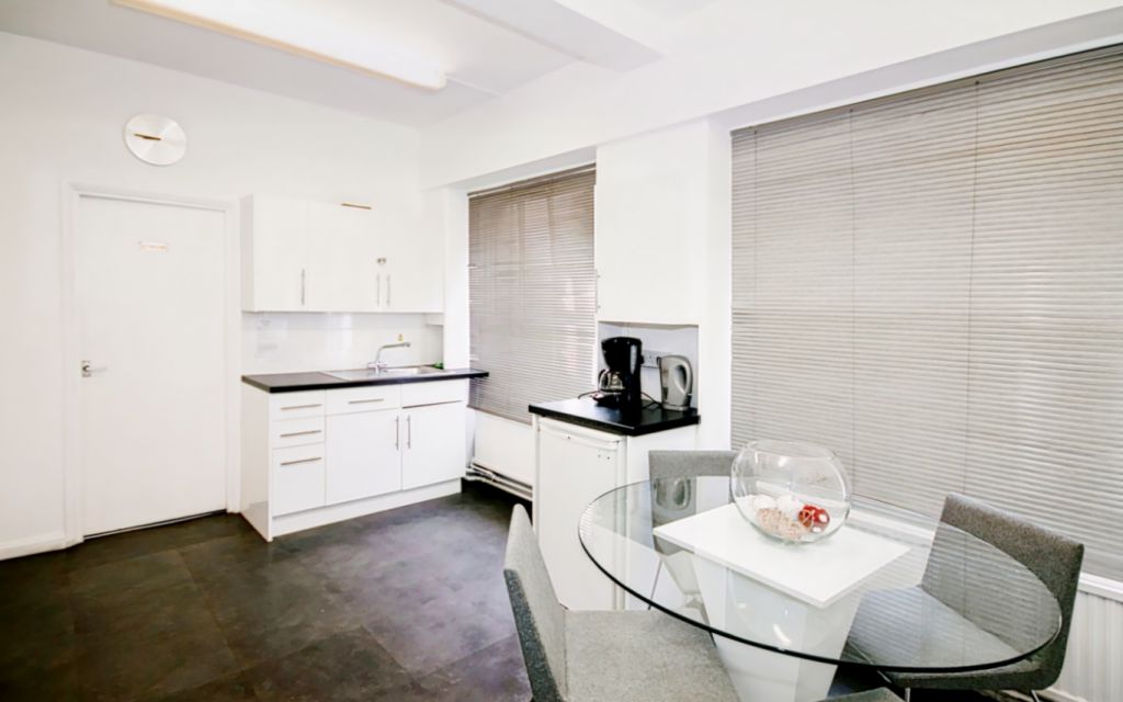 4 Person Private Office