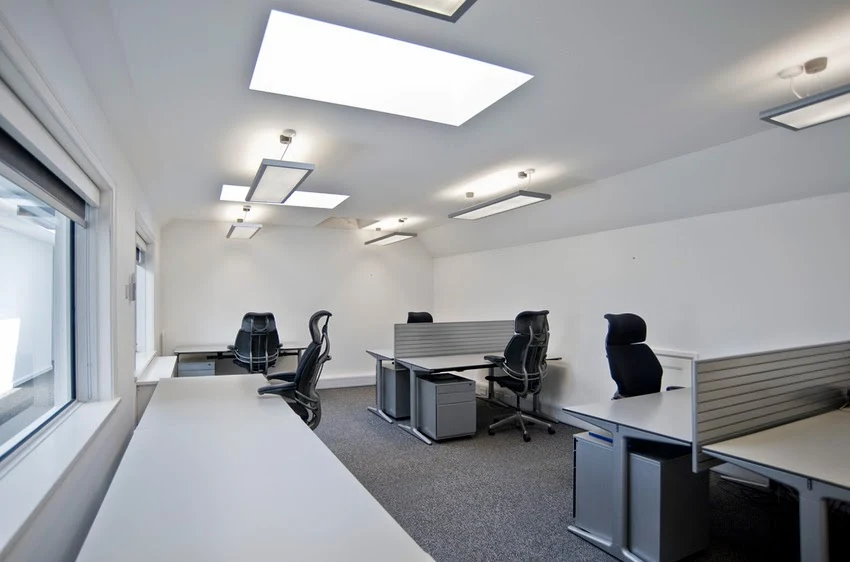 1 Person Coworking Desk