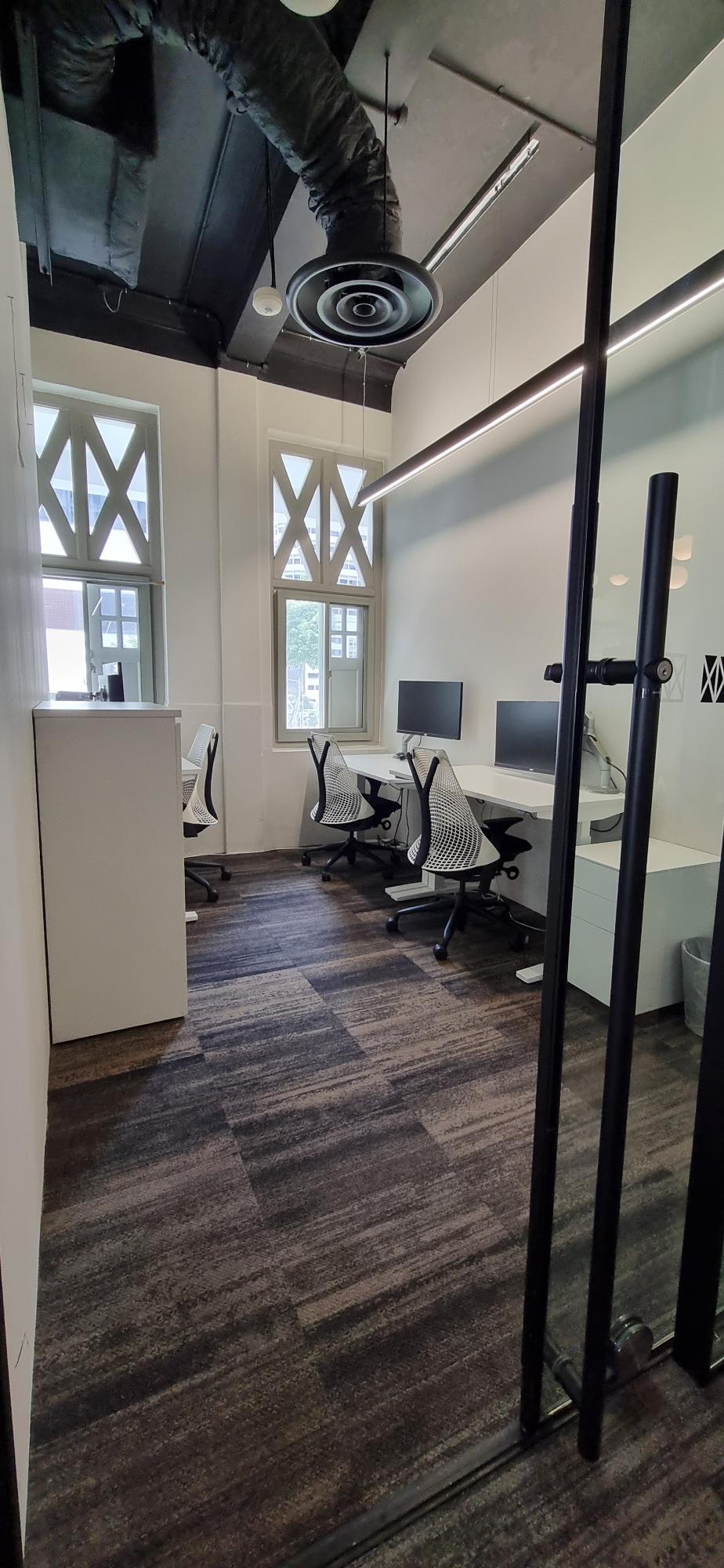 5 Person Coworking Desk