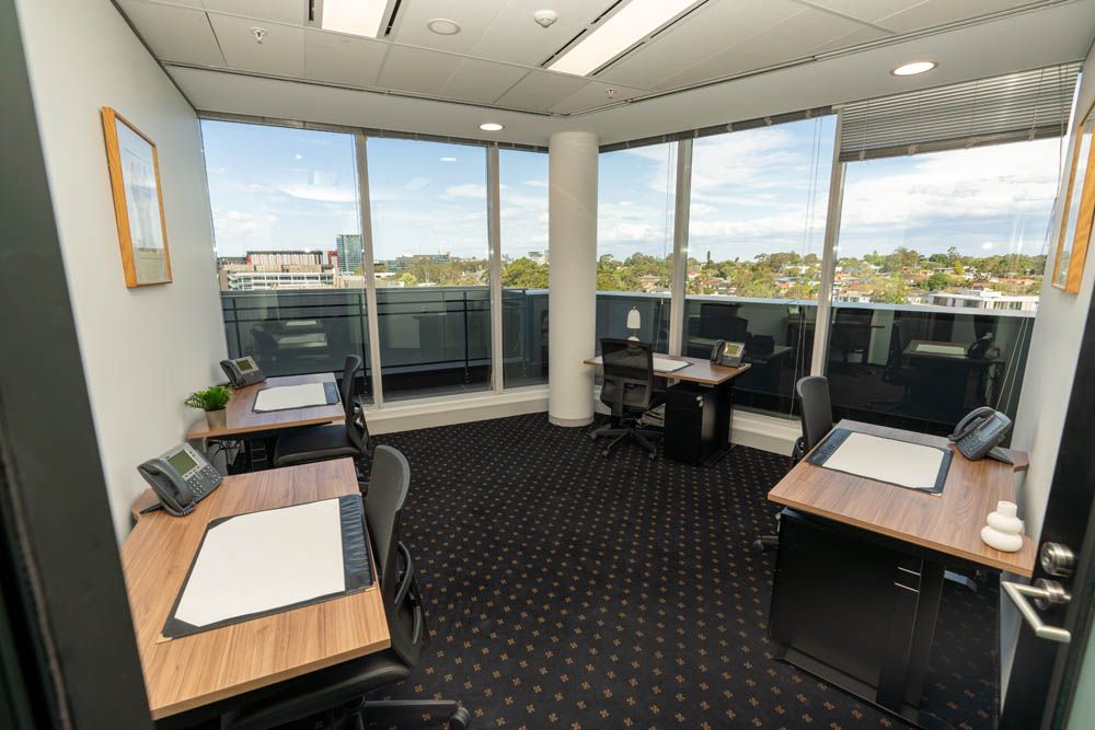 10 Person Private Office