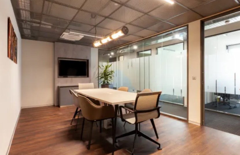 1 Person Private Office