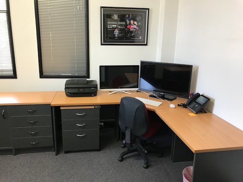 3 Person Private Office