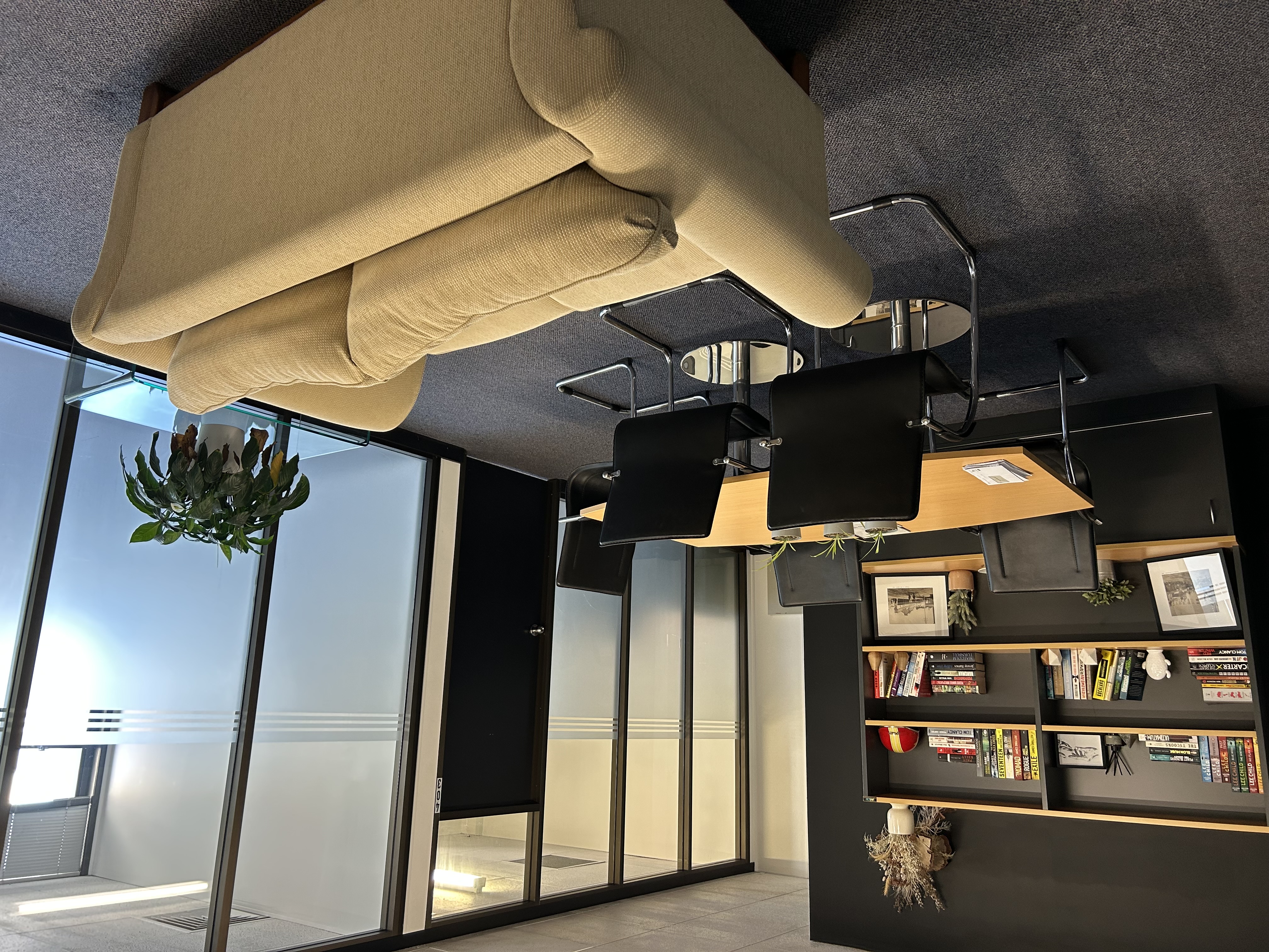 1 Person Private Office