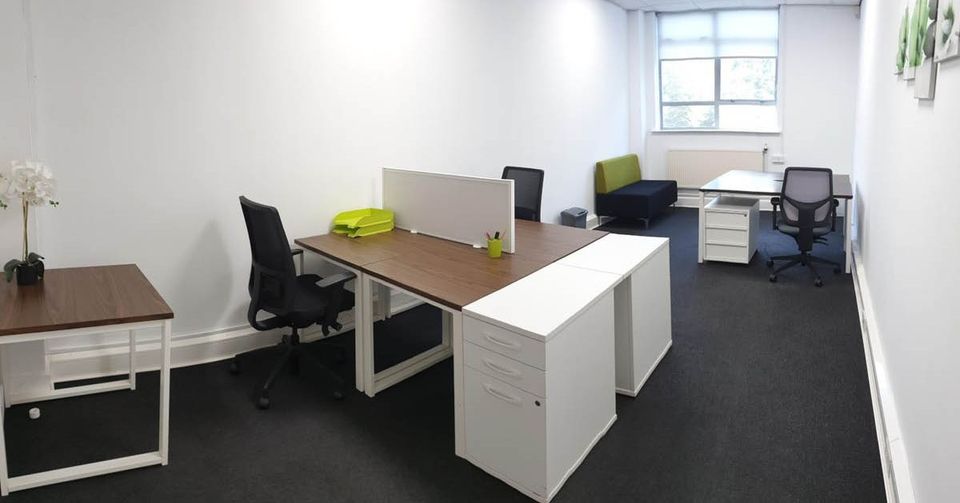 1 Person Coworking Desk