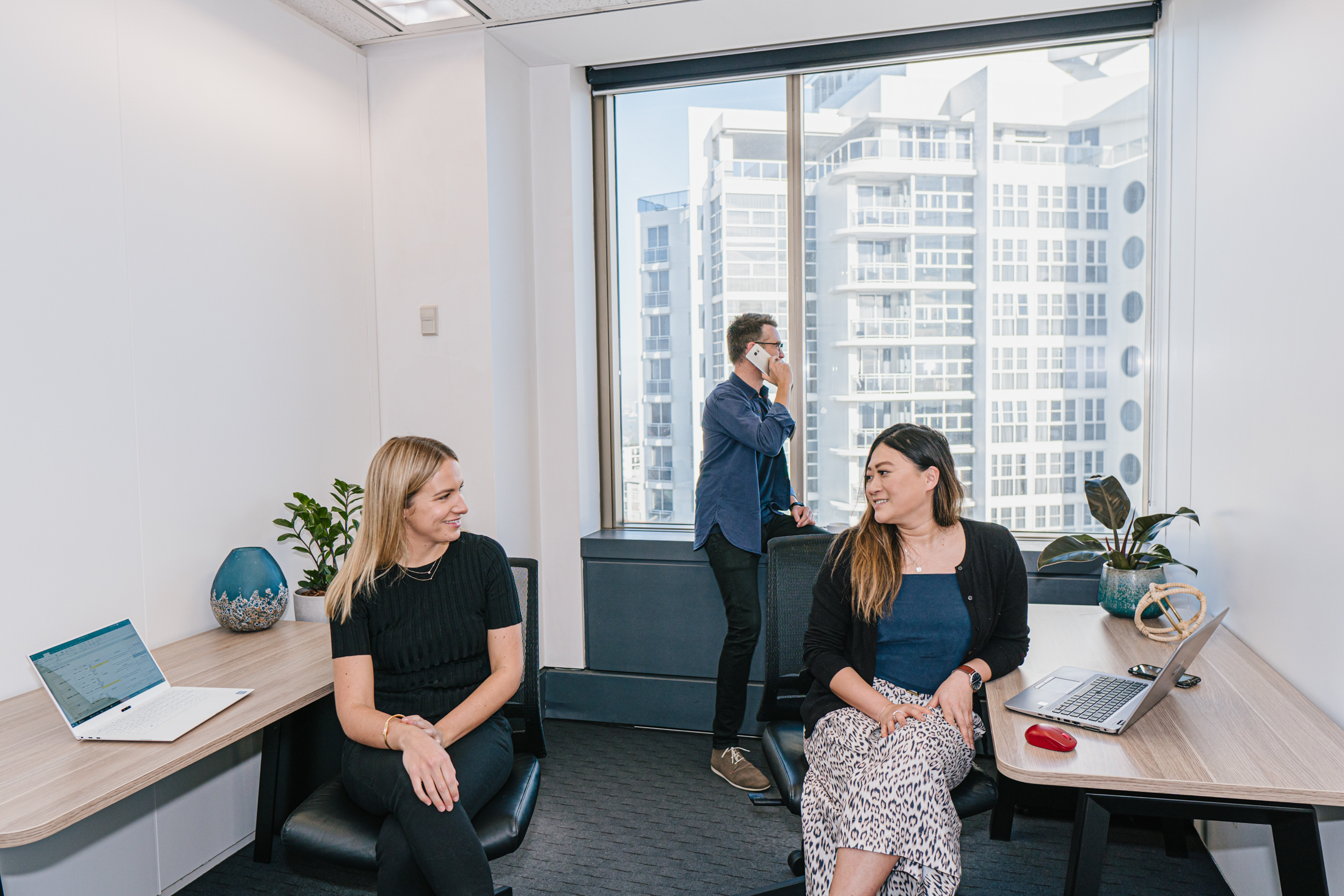 1 Person Coworking Desk