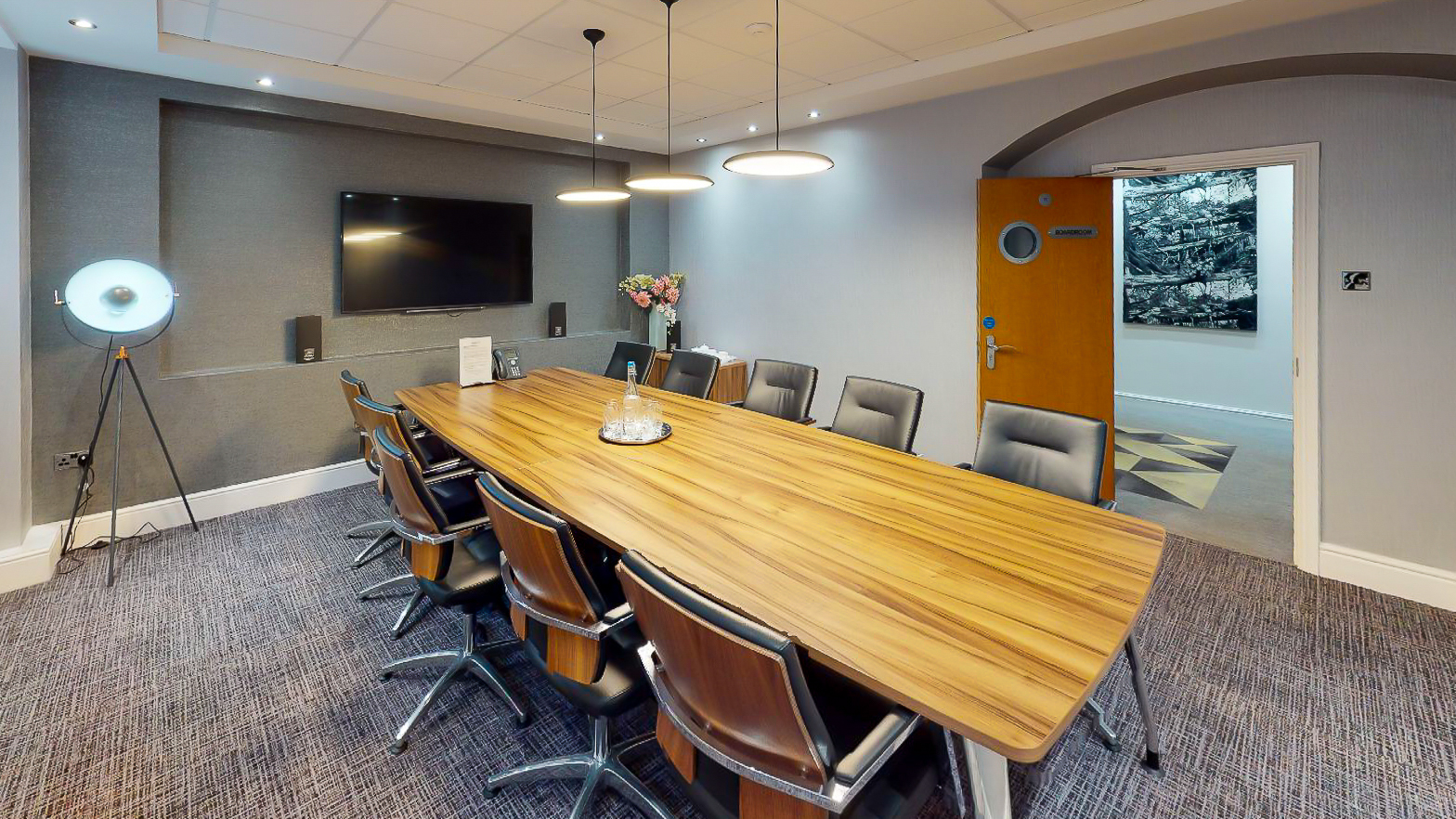 10 Person Private Office