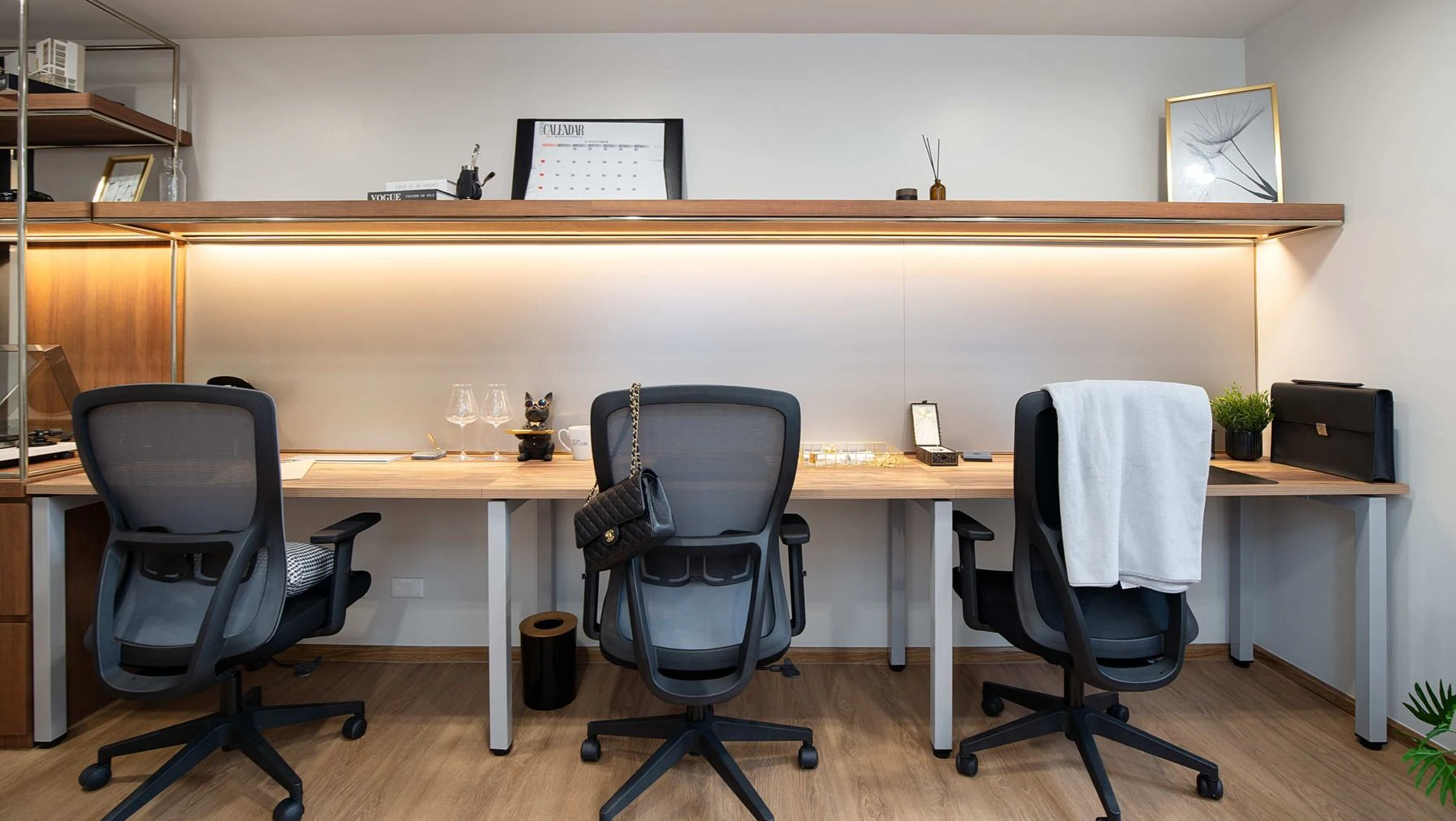 1 Person Coworking Desk