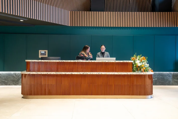 35 Person Private Office