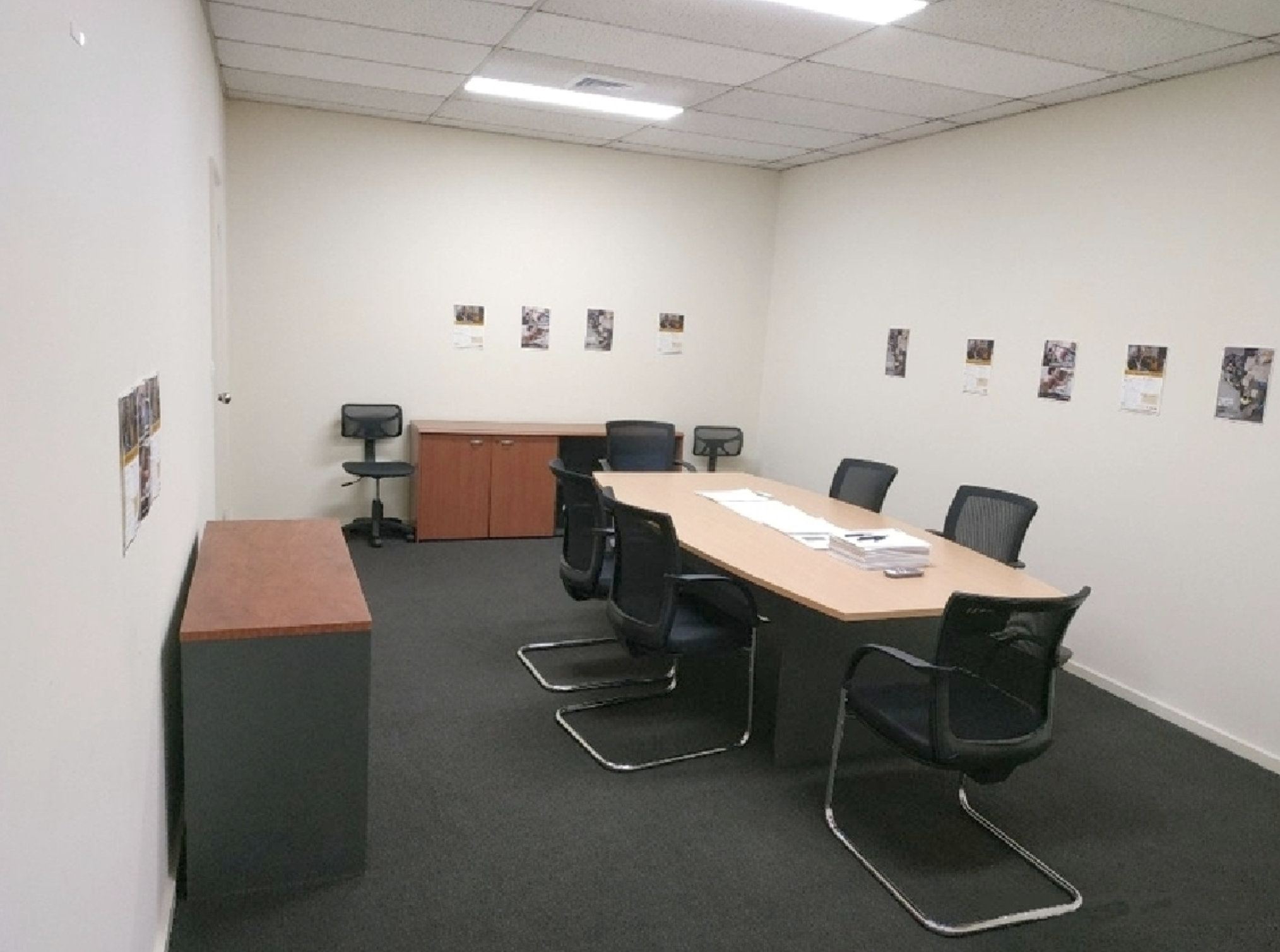 5 Person Coworking Desk