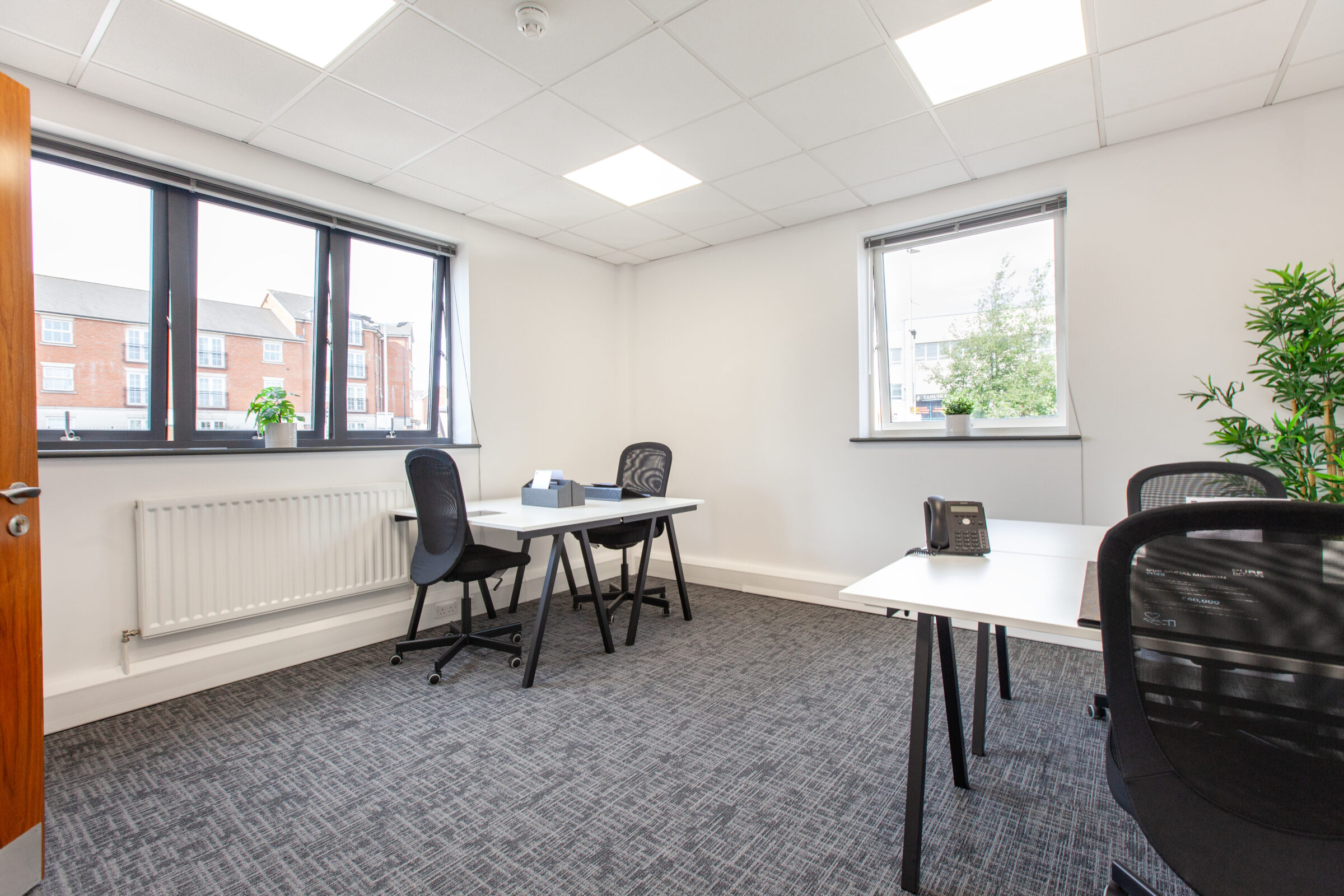 10 Person Private Office