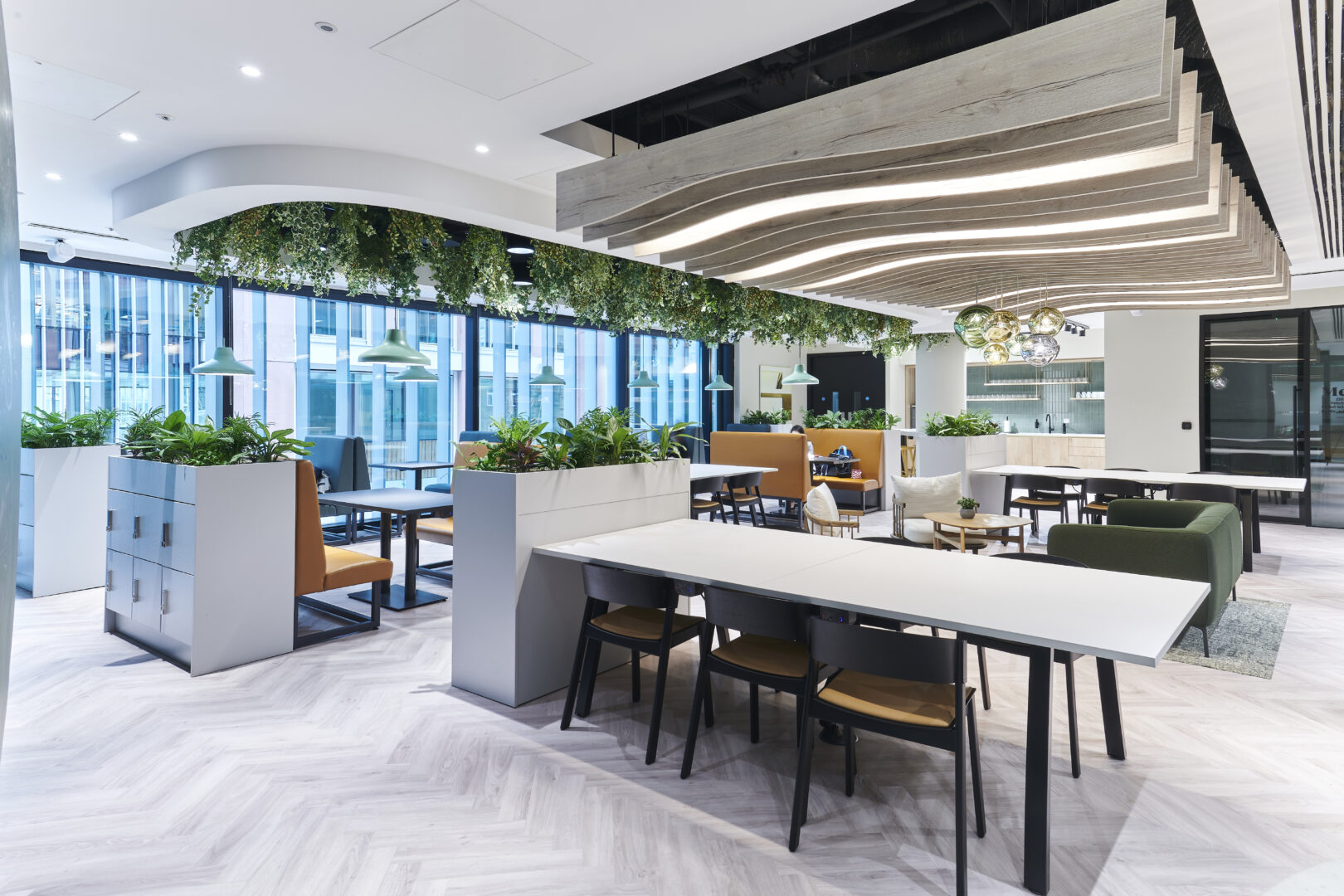 33 Person Private Office